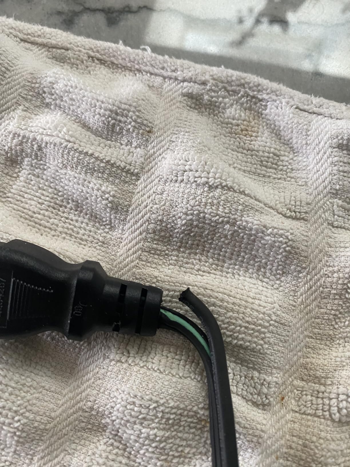 Farberware Electric Coffee Percolator, Stainless Steel Basket, Automatic Keep Warm, No-Drip Spout, 8 Cup - Customer Photo 4