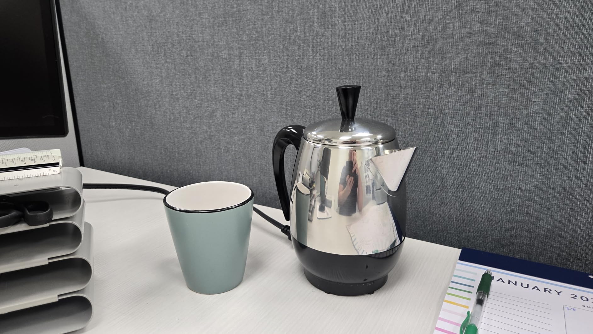 Farberware Electric Coffee Percolator, FCP240, Stainless Steel Basket, Automatic Keep Warm, No-Drip Spout, 4 Cup, Black/Silver - Customer Photo 1