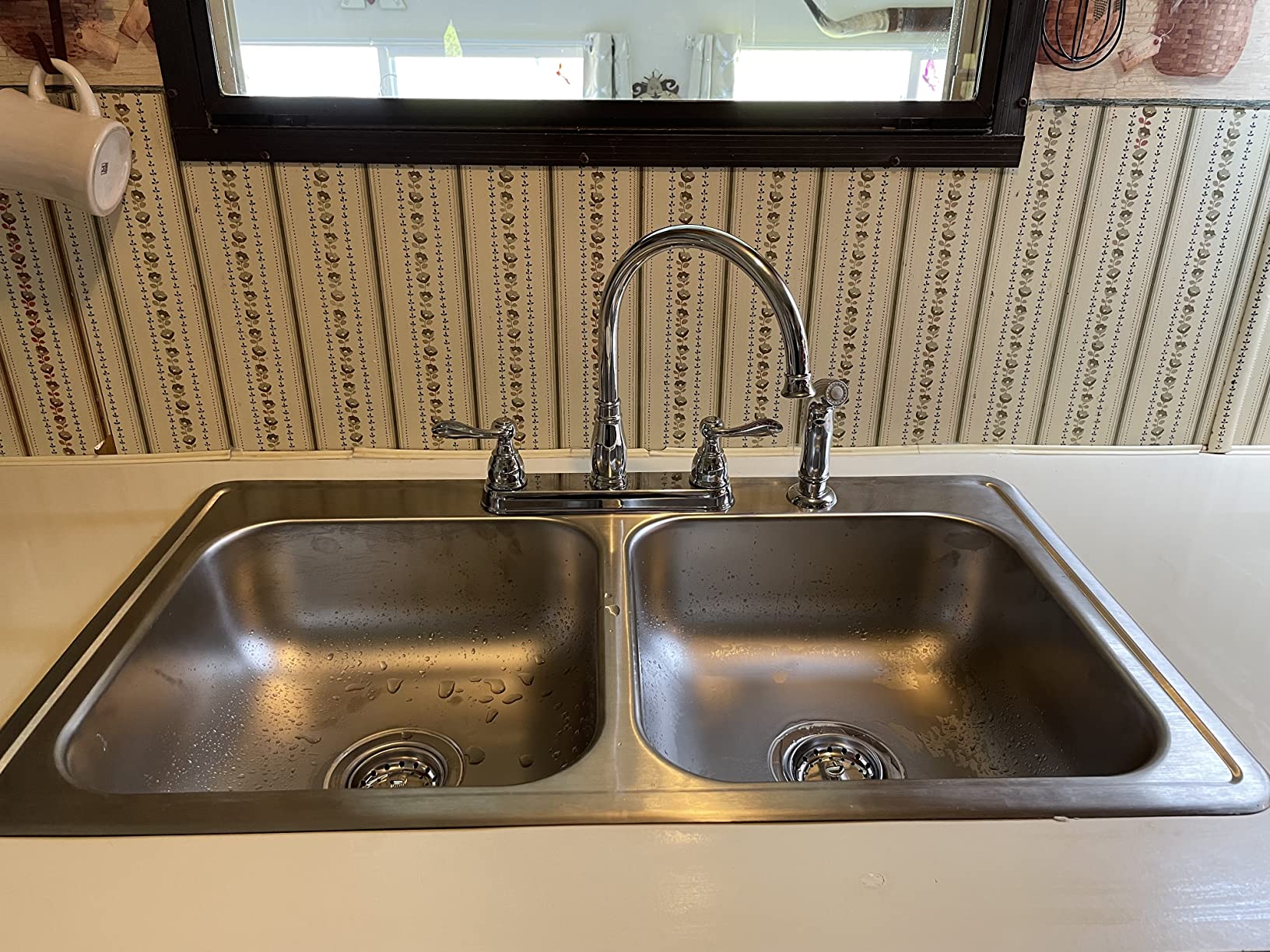 Elkay D233194 Dayton Equal Double Bowl Drop-in Stainless Steel Sink 33 x 19 x 6.5 Customer Review Elkay D233194 Dayton Equal Double Bowl Drop-in Stainless Steel Sink 33 x 19 x 6.5 - Customer Photo 2