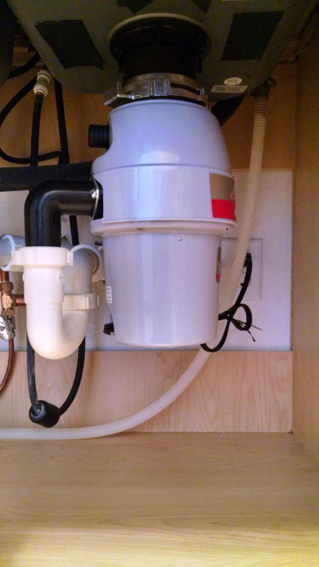 Waste King L-3200 Garbage Disposal for Kitchen Sink with Power Cord, Food Waste Disposer, 3/4 HP Continuous Feed - Customer Photo 2