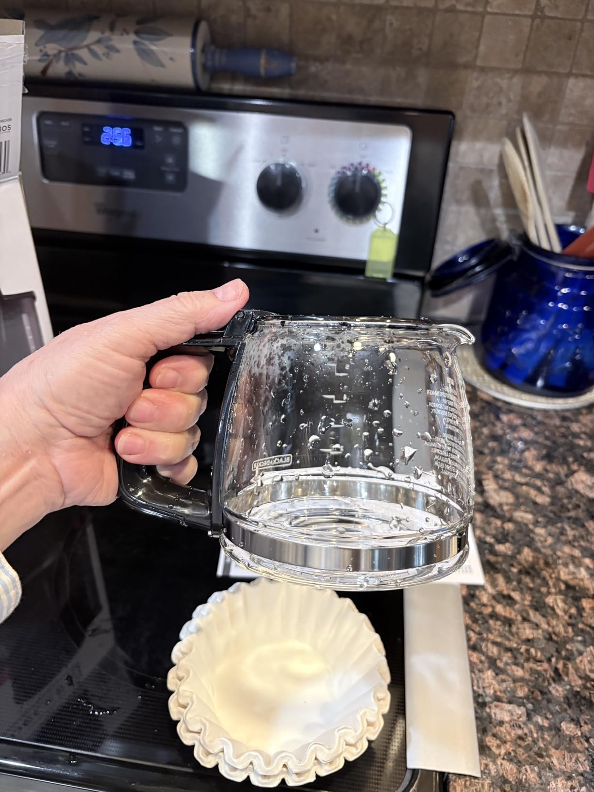 BLACK+DECKER 5-Cup Coffeemaker, DCM600B Black - Customer Photo 2