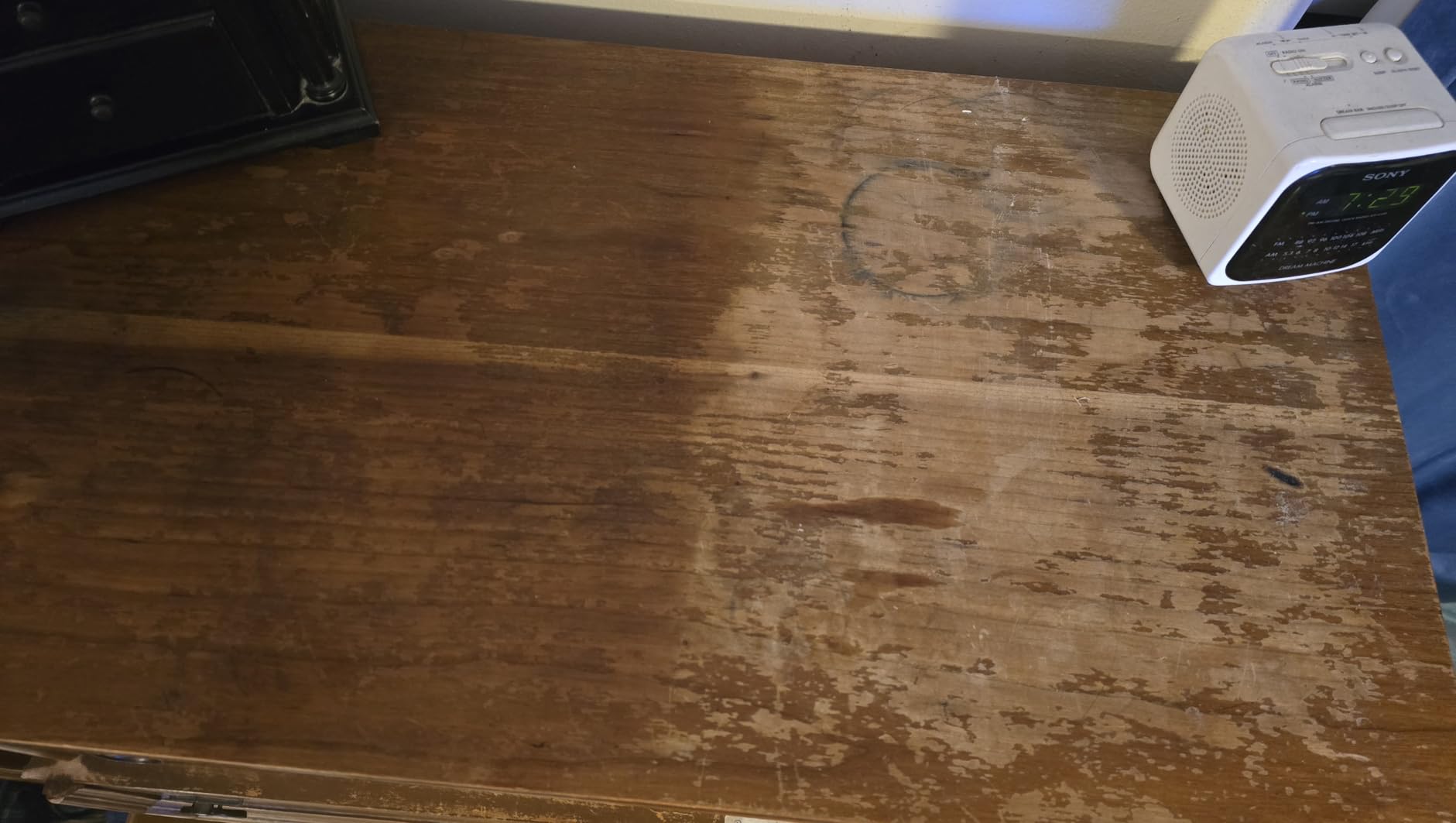 Parker & Bailey Lemon Oil Polish, Natural Lemon Scented Furniture Cleaner & Wood Table Cleaner, Renews & Restores a Finish for Woods, Protects from Drying or Cracking, Leaves a Shiny Finish, 16 oz - Customer Photo 1