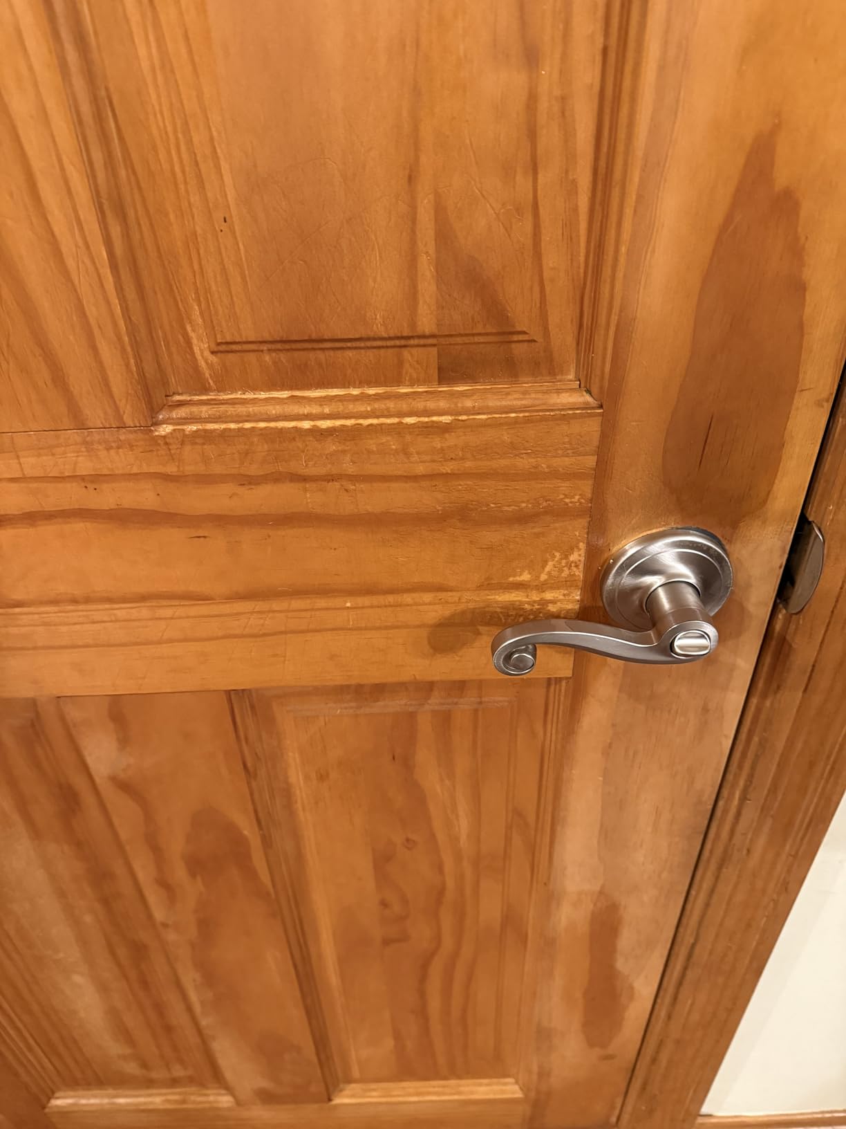 Parker & Bailey Lemon Oil Polish, Natural Lemon Scented Furniture Cleaner & Wood Table Cleaner, Renews & Restores a Finish for Woods, Protects from Drying or Cracking, Leaves a Shiny Finish, 16 oz - Customer Photo 2