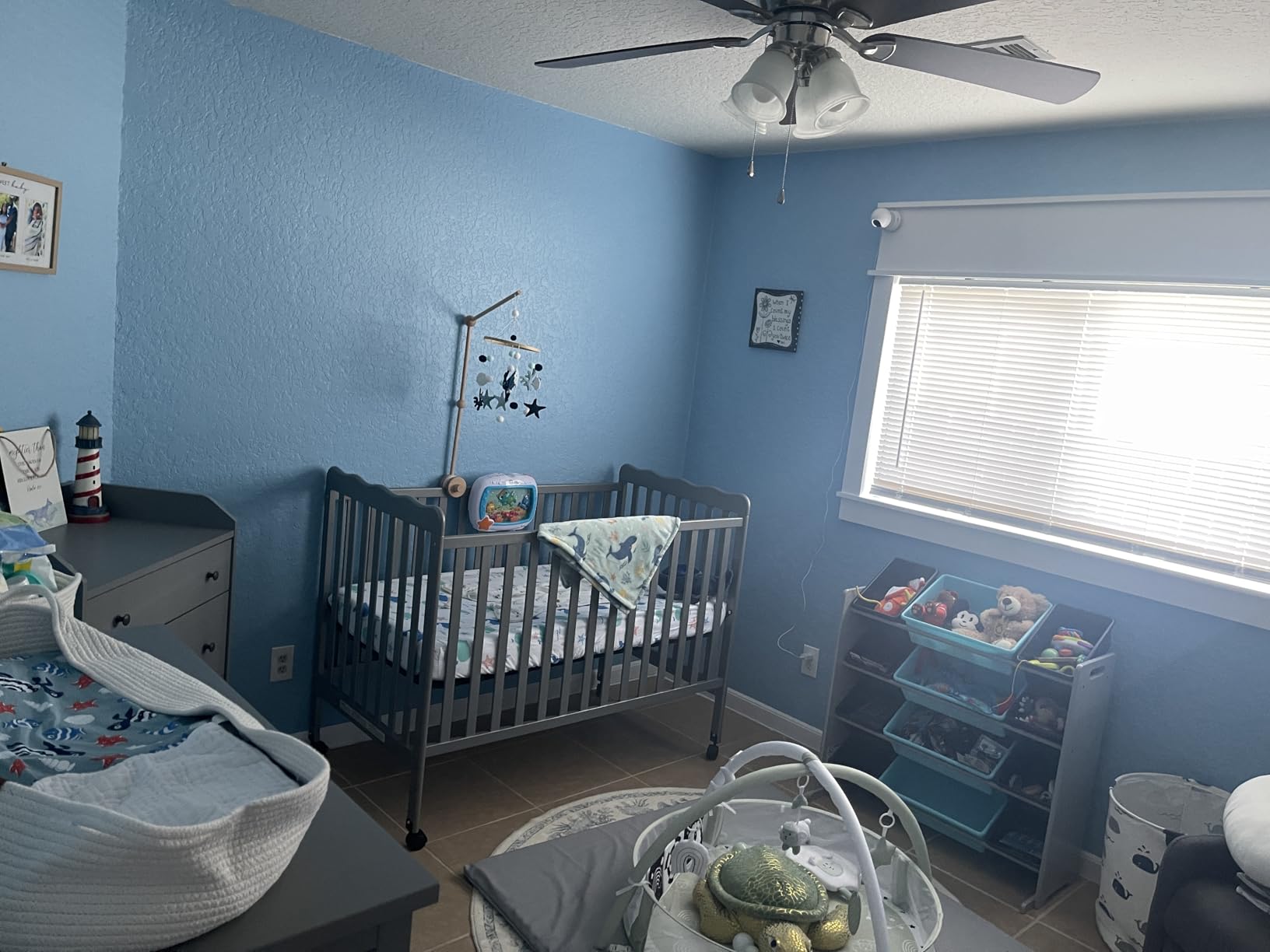 Dream On Me Carson Classic 3-in-1 Convertible Full-Size Baby Crib in Natural, GreenGuard Gold & BSA, 4 Mattress Heights, Converts to Day & Toddler Bed, Locking Wheels, Classic Nursery Design customer photo 1