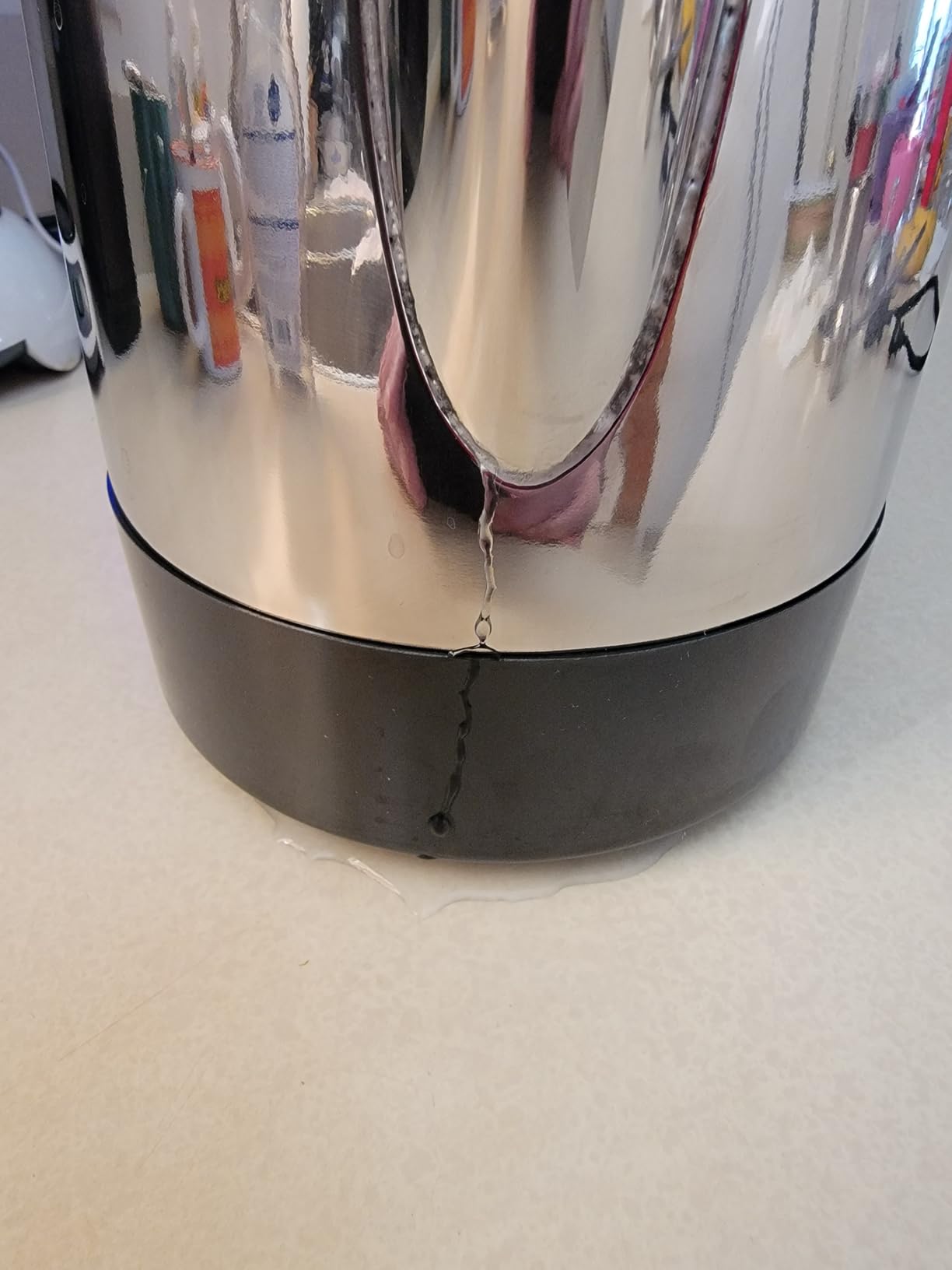 West Bend Electric Percolator Classic Style Coffee Maker with Heat Resistant Handle Base and Detachable Cord with Stainless Steel Stem and Basket, 12-Cup, Silver - Customer Photo 5