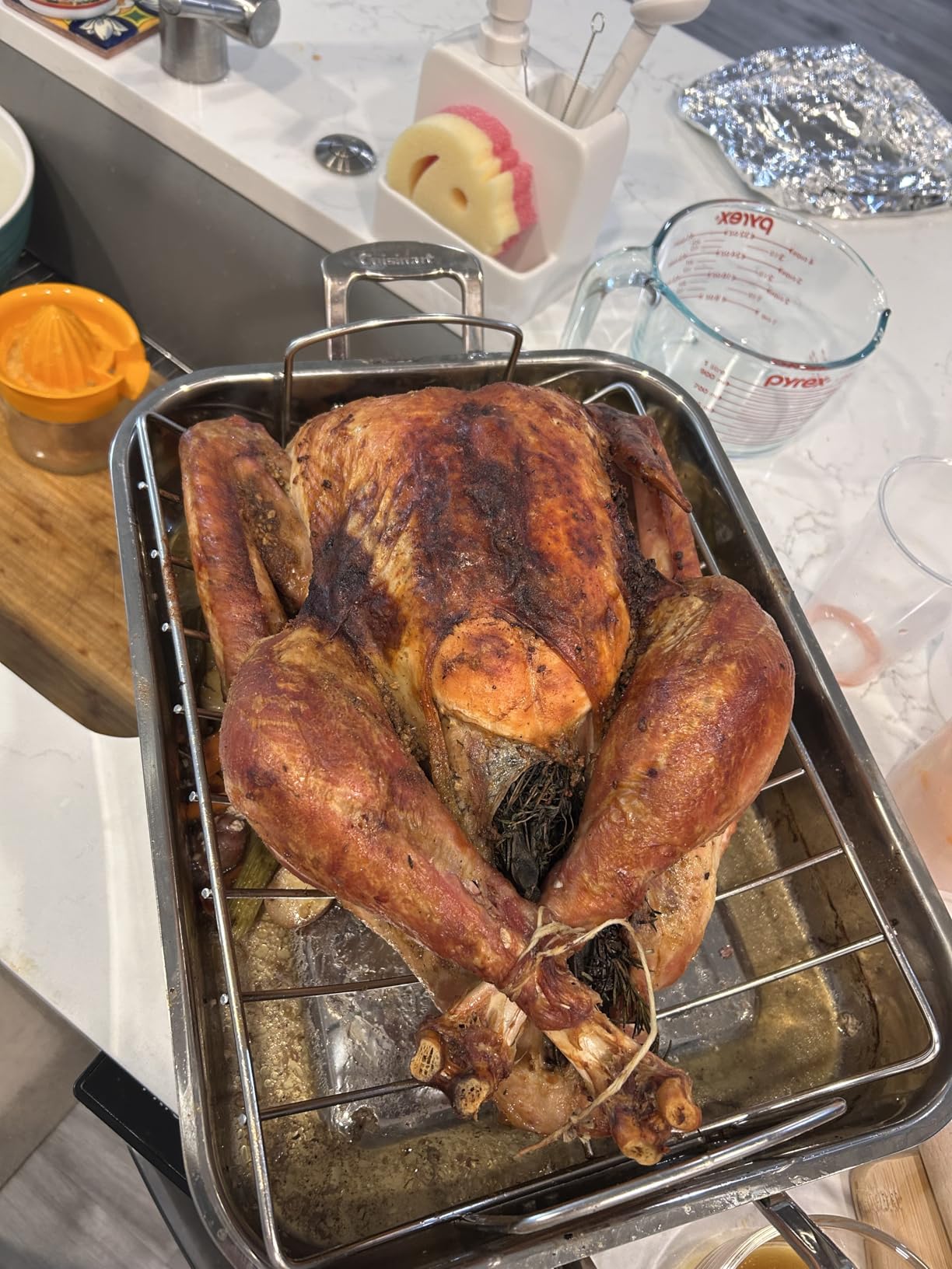 Cuisinart 16-Inch Roaster, Chef's Classic Rectangular Roaster with Rack, Stainless Steel, 7117-16URP1 - Customer Photo 1