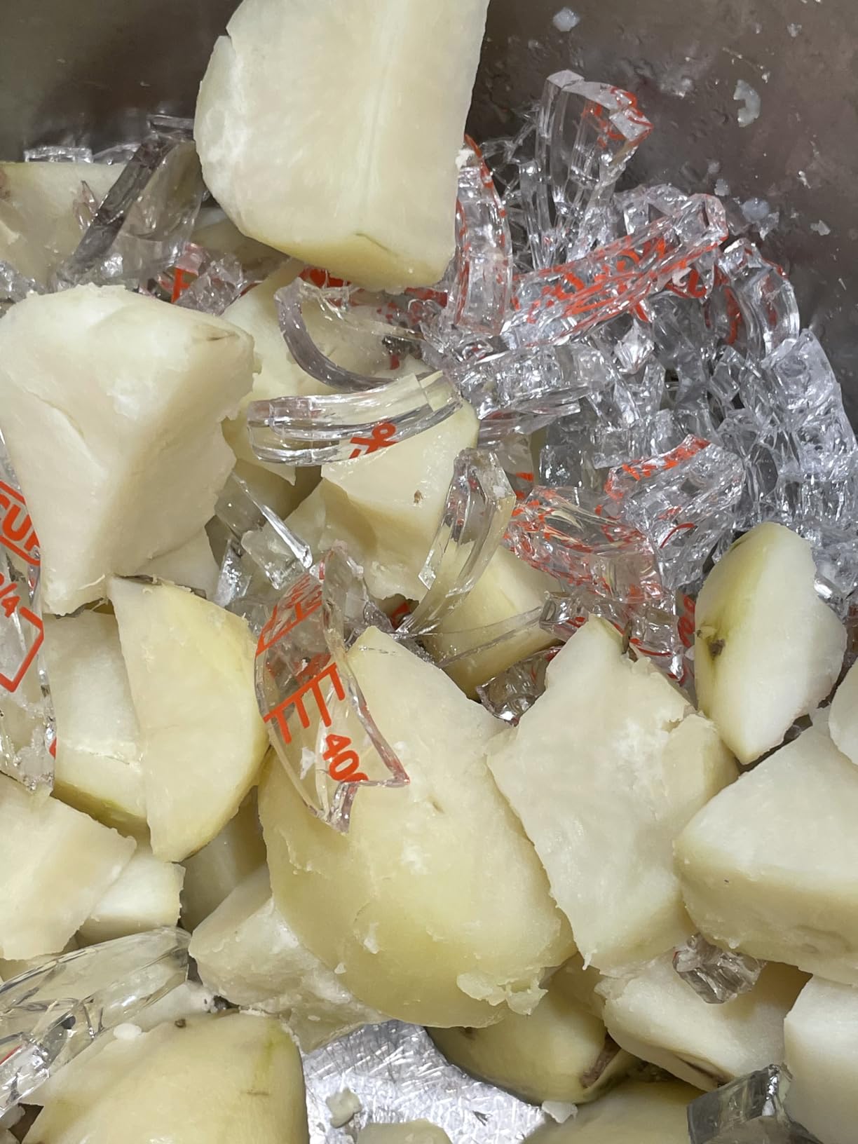 Anchor Hocking 2 Cup (16 Ounce) Glass Measuring Cup, clear glass with red lettering (Anc-9439) - Customer Photo 1