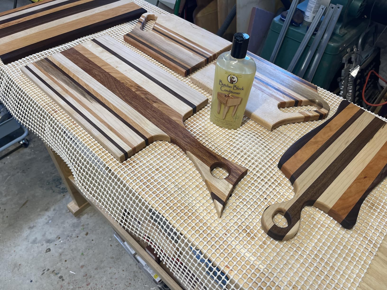 Howard Products Food Grade Mineral Oil for Wood Cutting Board - 12 oz, Pack of 1 - Customer Photo 4