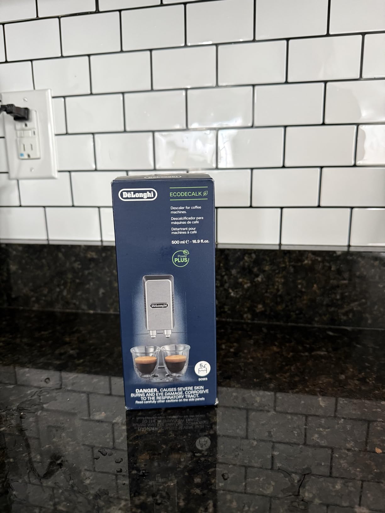 De'Longhi EcoDecalk Descaler, Universal Descaling Solution for Coffee & Espresso Machines, 16.90 oz (5 uses) - Customer Photo 3