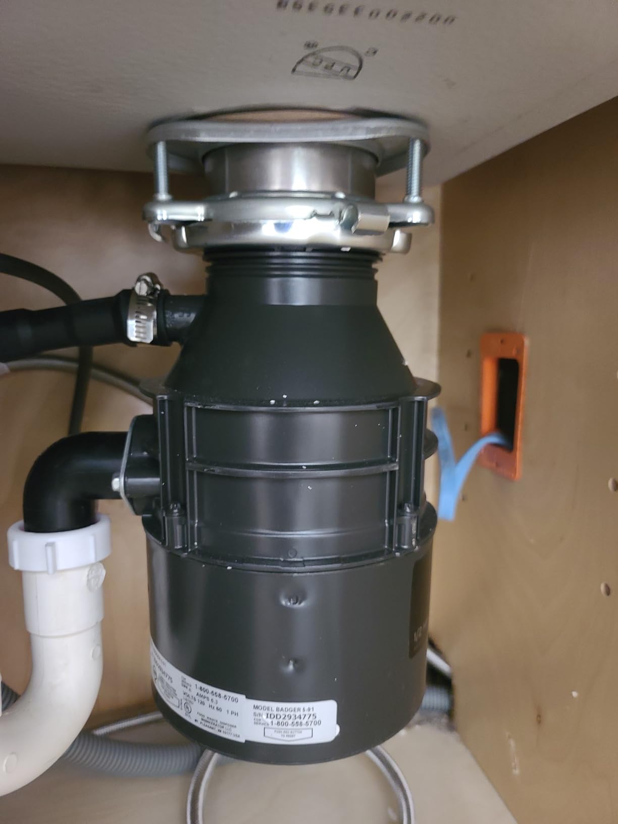 InSinkErator Badger 5XP Garbage Disposal with Power Cord, Standard Series 3/4 HP Continuous Feed Food Waste Disposer, Badger 5XP W/C - Customer Photo 1