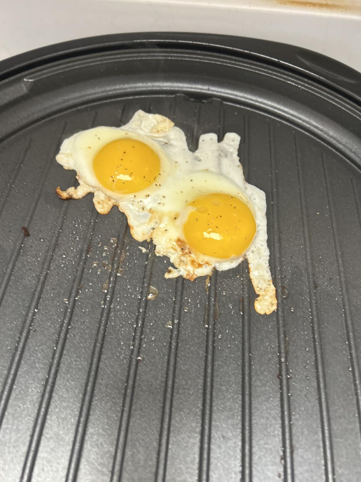 Elite Gourmet EMG-980B Smokeless Electric Tabletop Grill Nonstick, 6-Serving, Dishwasher Safe Removable Grilling Plate, Grill Indoor, Tempered Glass Lid, Adjustable Temperature, 14