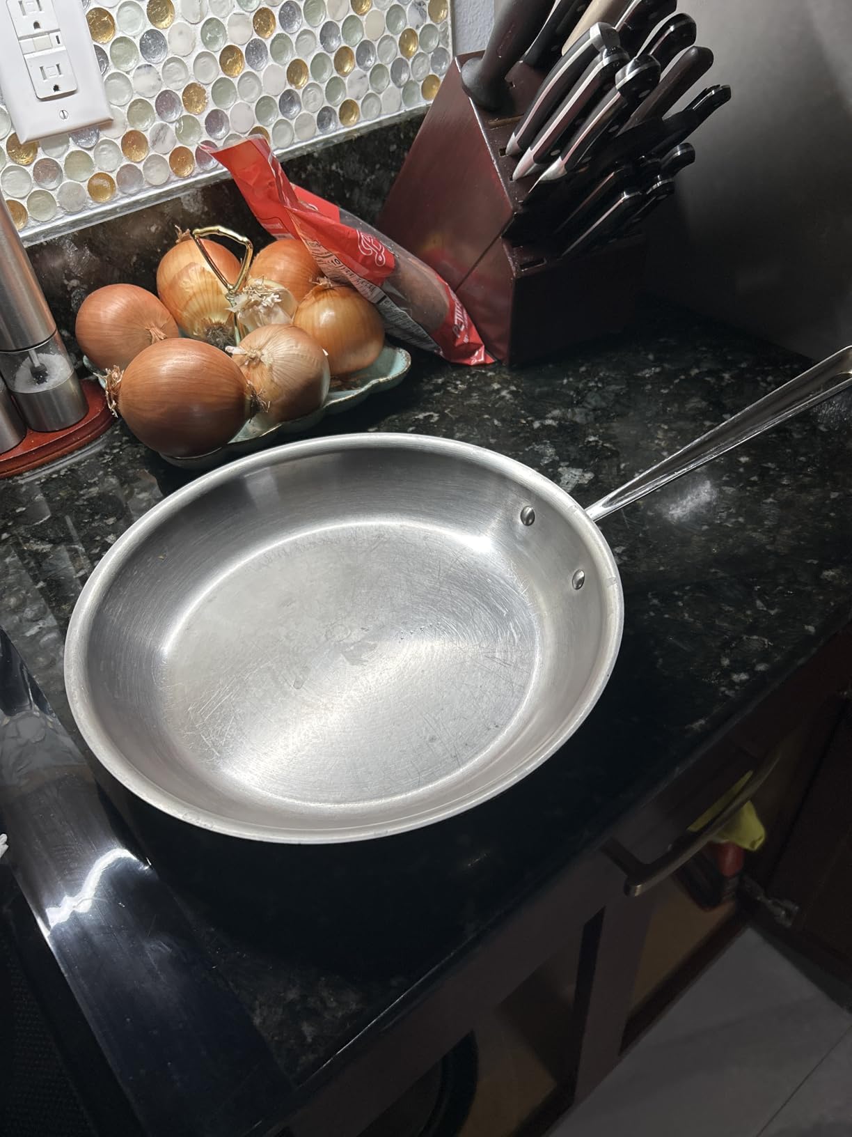 All Clad- D3 12-inch Stainless Steel Frying Pan- 3-Ply Made in USA Cookware-Built to Outlast since 1971- Oven Safe- Induction Compatible Customer Review All Clad- D3 12-inch Stainless Steel Frying Pan- 3-Ply Made in USA Cookware-Built to Outlast since 1971- Oven Safe- Induction Compatible - Customer Photo 4