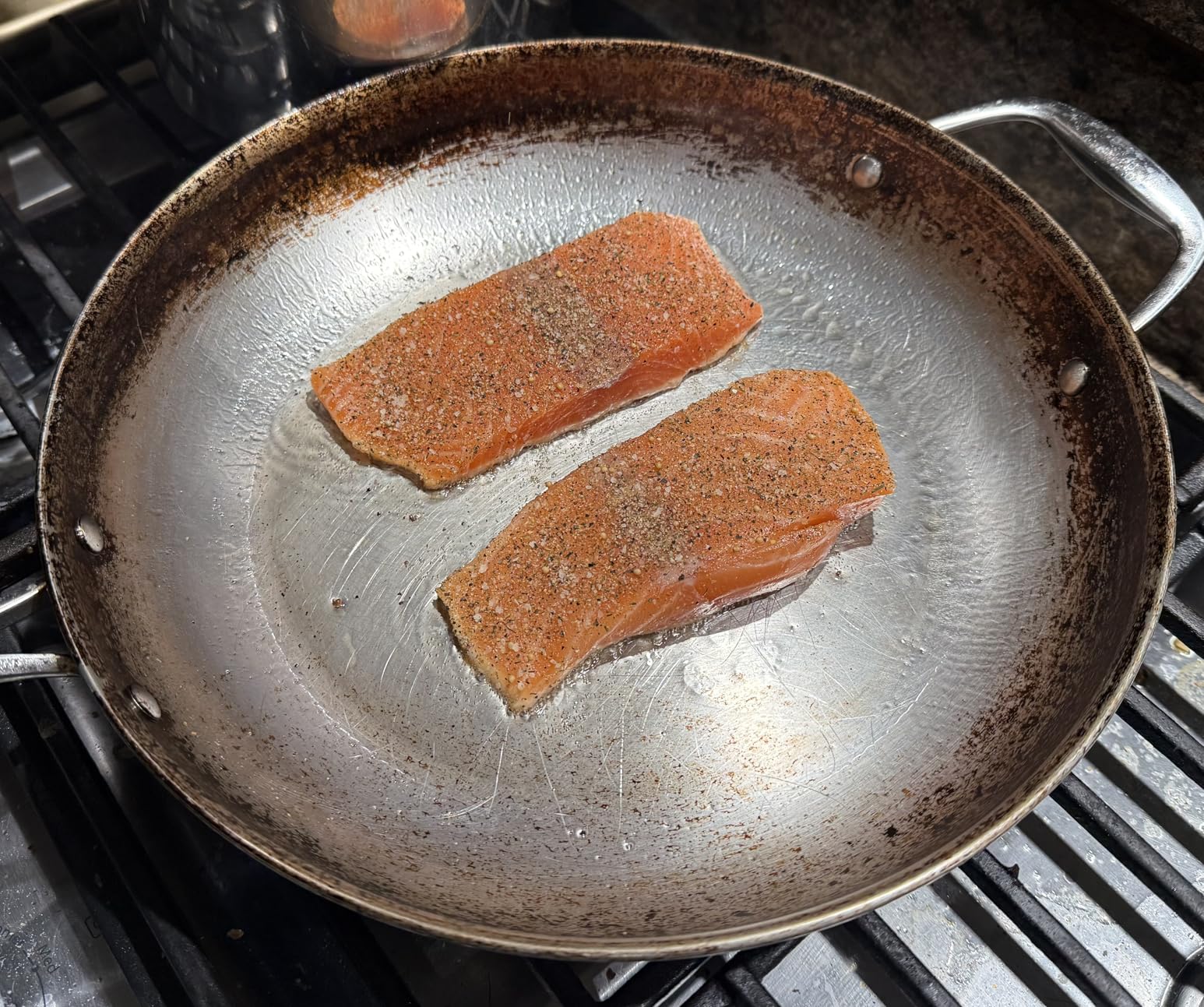 Tramontina Signature Tri-Ply Clad Stainless Steel 12-Inch Large Frying Pan, Induction-Ready Skillet, Dishwasher-Safe, NSF-Certified, Made in Brazil Customer Review Tramontina Signature Tri-Ply Clad Stainless Steel 12-Inch Large Frying Pan, Induction-Ready Skillet, Dishwasher-Safe, NSF-Certified, Made in Brazil - Customer Photo 3