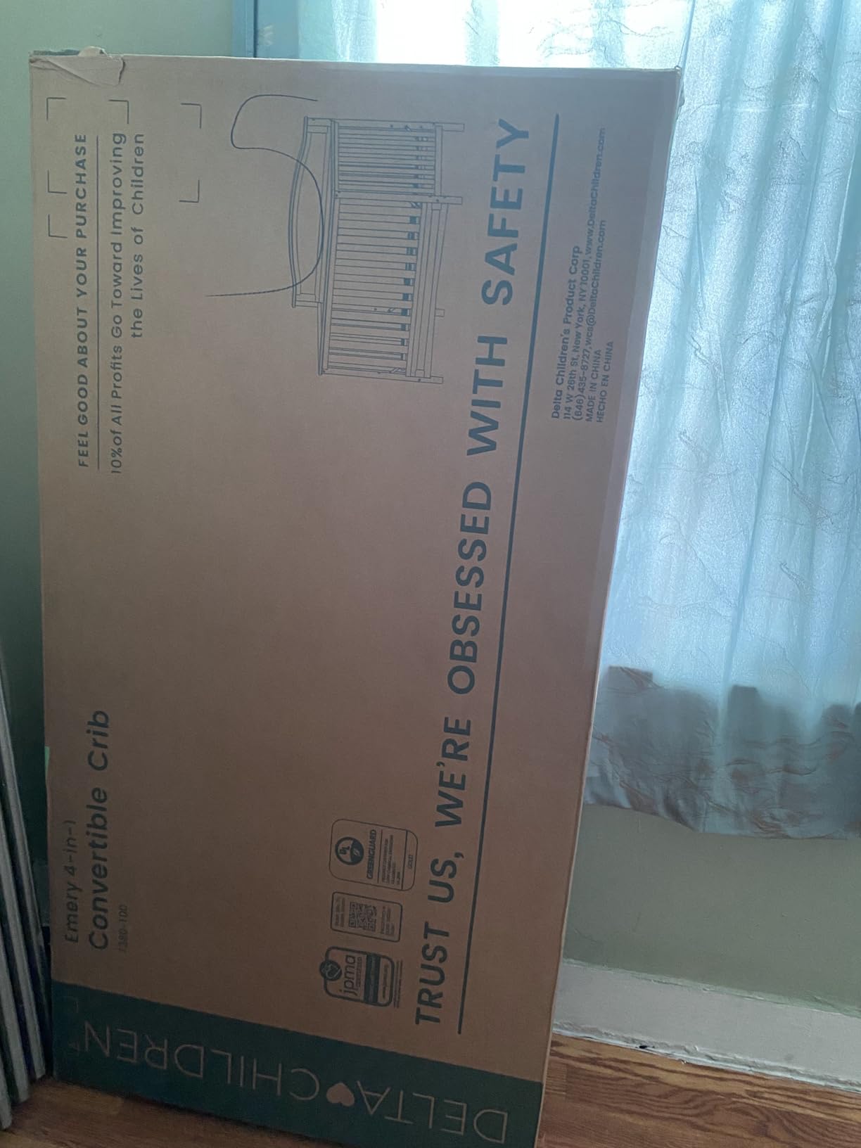 Delta Children Emery 4-in-1 Convertible Baby Crib - Greenguard Gold Certified, White customer photo 1