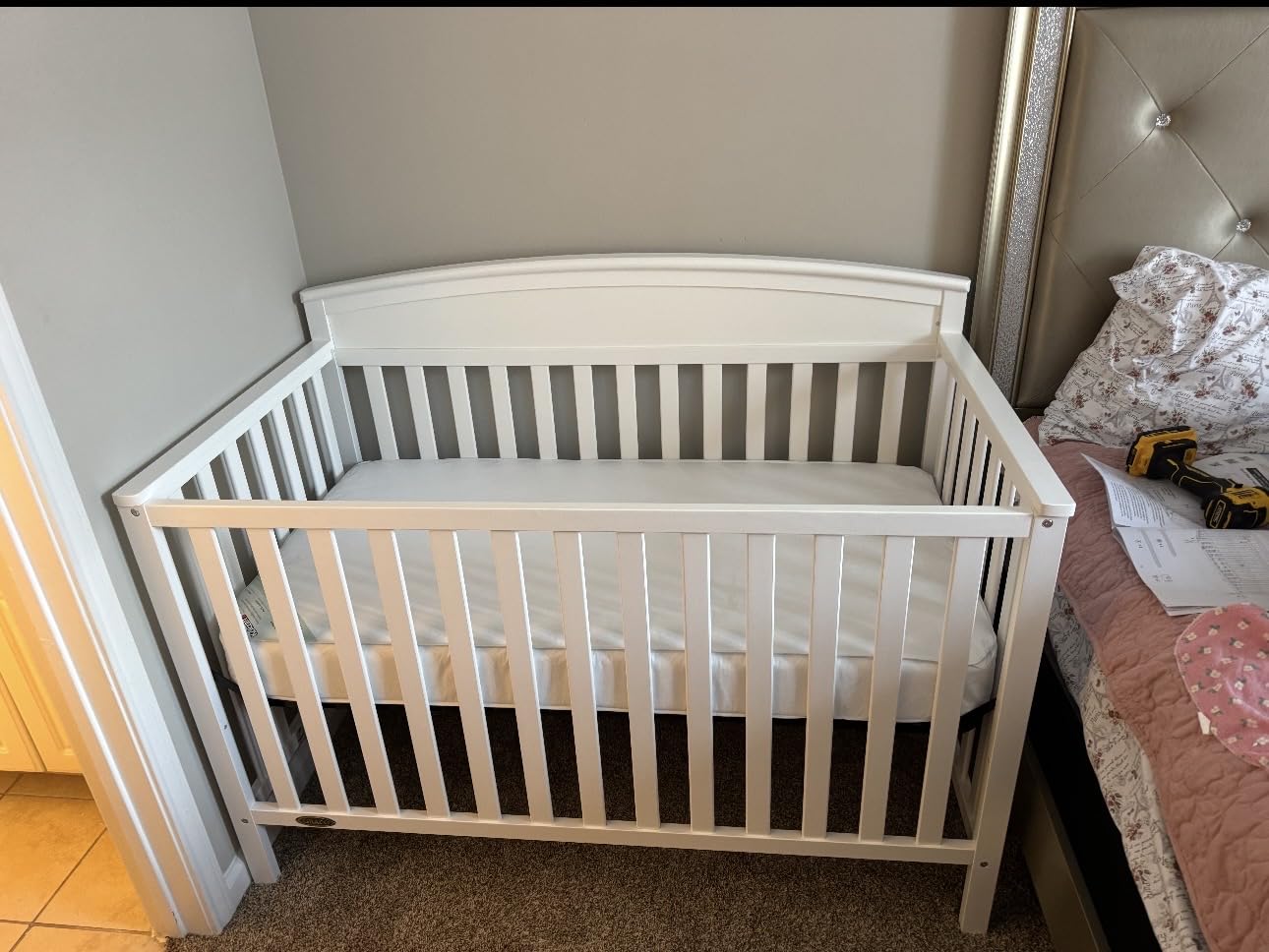 Graco Benton 5-in-1 Convertible Crib (White) - GREENGUARD Gold Certified, Converts from Baby Crib to Toddler Bed, Daybed and Full-Size Bed, Fits Standard Full-Size Crib Mattress customer photo 2