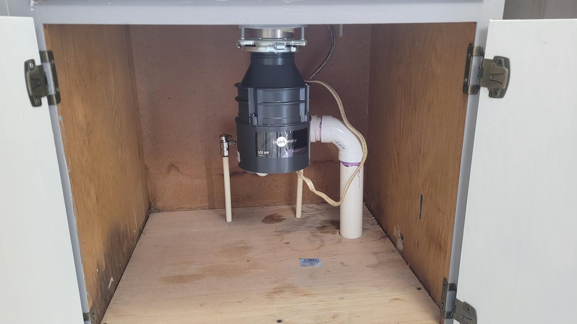 InSinkErator Badger 5 Garbage Disposal with Power Cord, Standard Series 1/2 HP Continuous Feed Food Waste Disposer, Badger 5 W/C, No Size, Black/Gray - Customer Photo 1