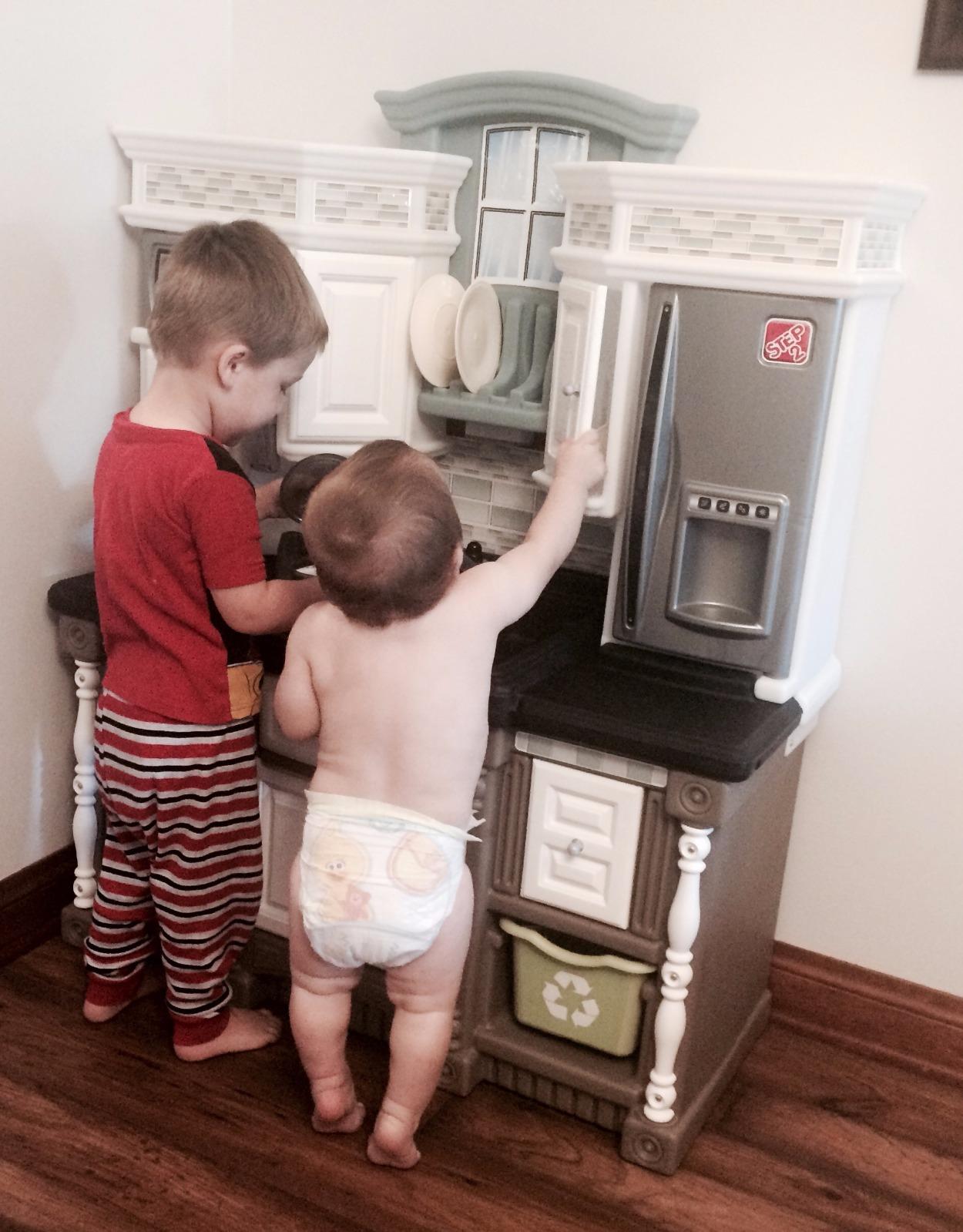 Step2 Lifestyle Custom Kids Kitchen Playset, Indoor/Outdoor Kitchenette, Interactive Play with Lights and Sounds, Made of Durable Plastic, 20 Piece Toy Accessories, Toddlers 2+ Years Old, Tan Customer Review Step2 Lifestyle Custom Kids Kitchen Playset, Indoor/Outdoor Kitchenette, Interactive Play with Lights and Sounds, Made of Durable Plastic, 20 Piece Toy Accessories, Toddlers 2+ Years Old, Tan - Customer Photo 2