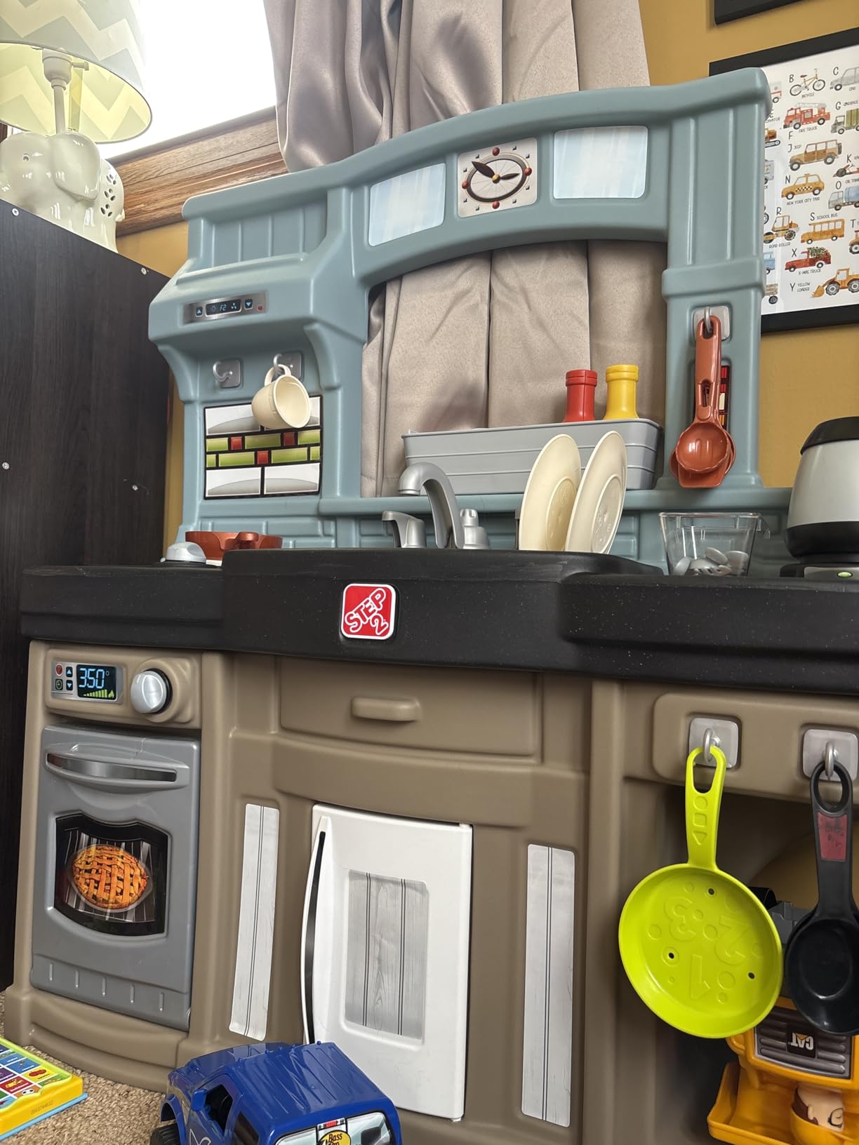 Step2 Best Chefs Kids Kitchen Playset, Indoor/Outdoor Kitchenette, Interactive Play with Lights and Sounds, Made of Durable Plastic, Includes 25 Piece Toy Accessories, For Toddlers 2+ Years Old Customer Review Step2 Best Chefs Kids Kitchen Playset, Indoor/Outdoor Kitchenette, Interactive Play with Lights and Sounds, Made of Durable Plastic, Includes 25 Piece Toy Accessories, For Toddlers 2+ Years Old - Customer Photo 2