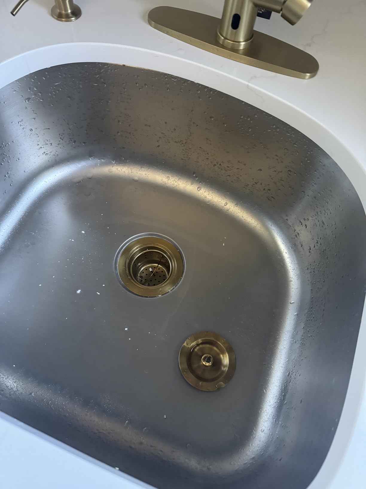 3-1/2 Inch Sink Drain Assembly Kit, Removable Deep Sink Strainer Basket with Sink Stopper/Sealing Lid for Home, Kitchen, Stainless Steel - Customer Photo 3