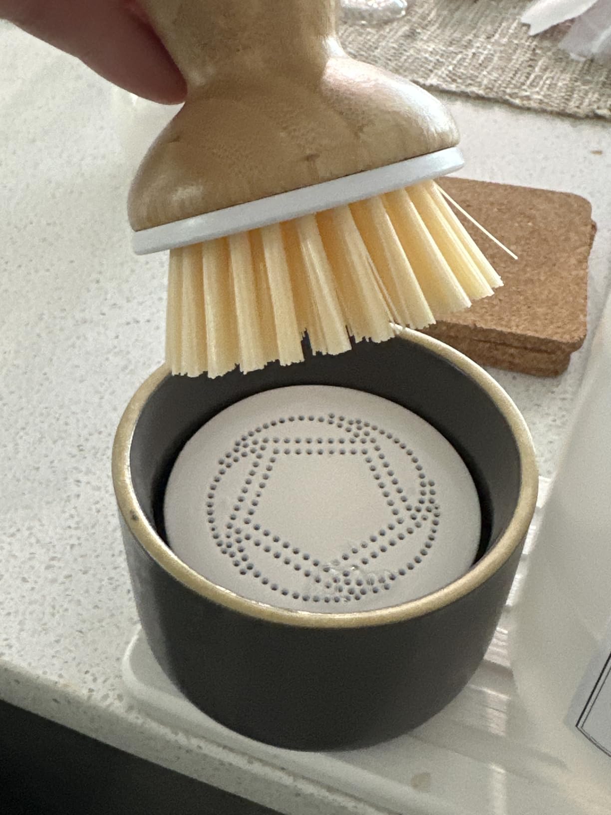 Full Circle Bubble Up Bamboo Dish Brush–Family Safe, Formaldehyde-Free– Ergonomic Palm Scrubber with Handle for Kitchen Cleaning, Dish Scrub Brush for Nonstick, Cast Iron & Sink,White - Customer Photo 2