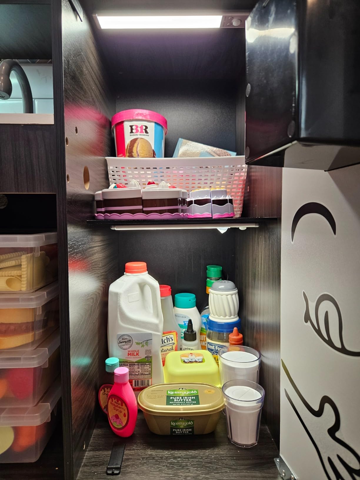 Melissa & Doug Wooden Chef's Kitchen Set for Kids with Play Kitchen Accessories & Melissa & Doug Wooden Chef's Kitchen Set for Kids with Play Kitchen Accessories &