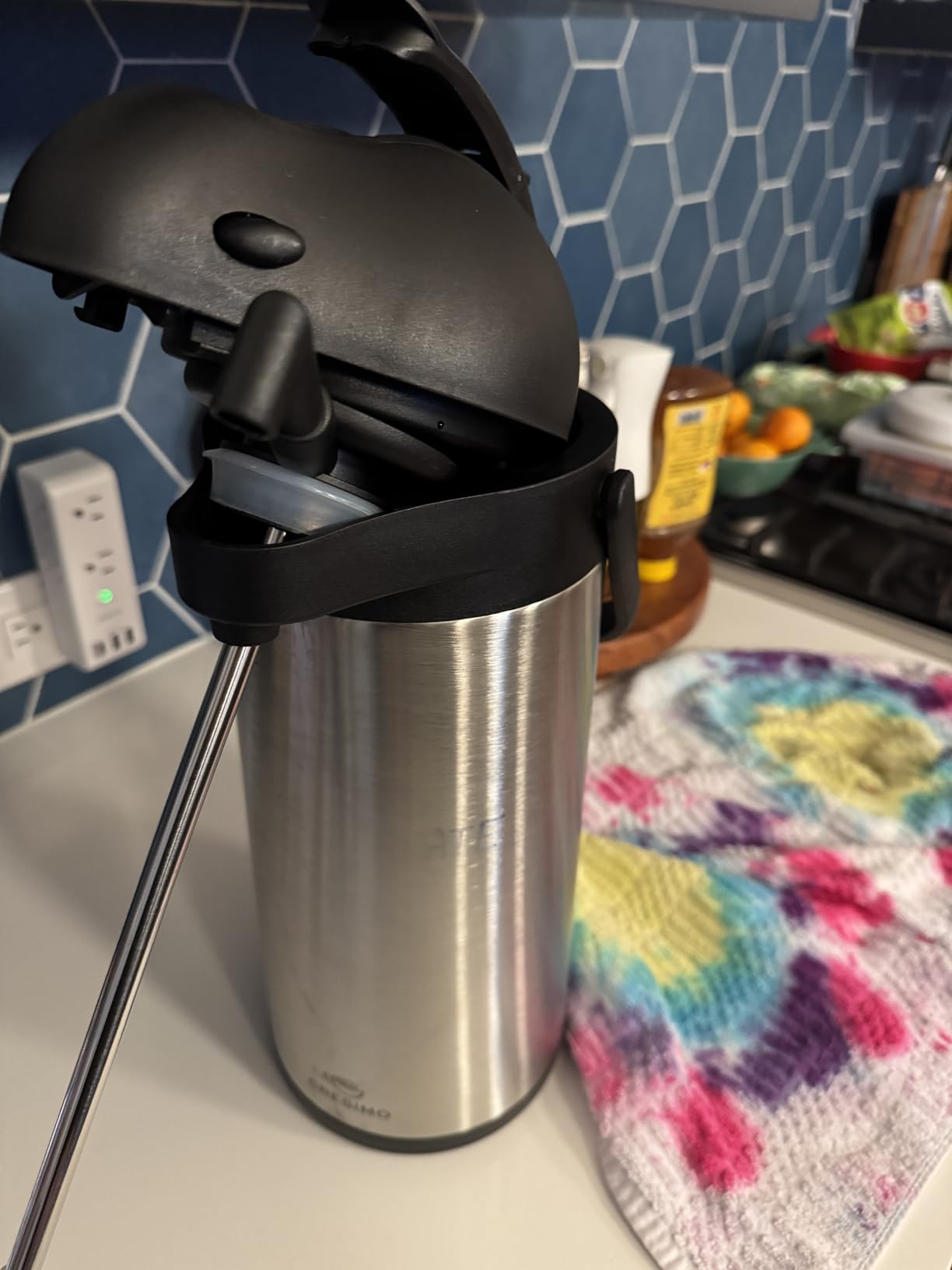 Cresimo Thermal Coffee Carafe 68oz / 2L - 12 Hours Hot Beverage Dispenser, Insulated Stainless Steel Carafe for Liquids, Coffee Carafes For Keeping Hot Water Dispenser for Parties - Large Tea Flask - Customer Photo 2