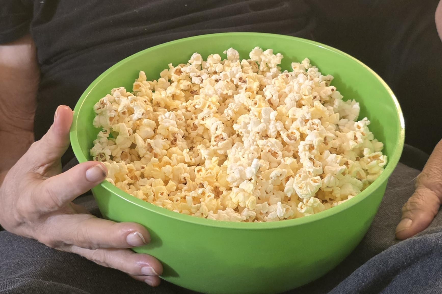 The Orginal HotPop Silicone Popcorn Maker - Microwave Popcorn Popper with Handles - Collapsible Bowl, Heat-Resistant, Easy to Clean, Ideal for Family Movie Nights, 15-Cup Capacity - Red Customer Review The Orginal HotPop Silicone Popcorn Maker - Microwave Popcorn Popper with Handles - Collapsible Bowl, Heat-Resistant, Easy to Clean, Ideal for Family Movie Nights, 15-Cup Capacity - Red - Customer Photo 2