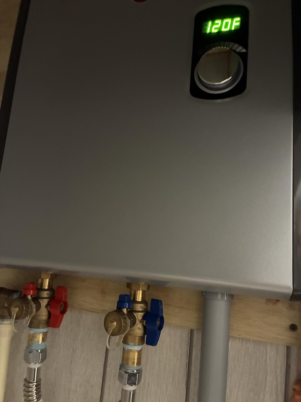 Rheem 18kW 240V Tankless Electric Water Heater, Gray - Customer Photo 3