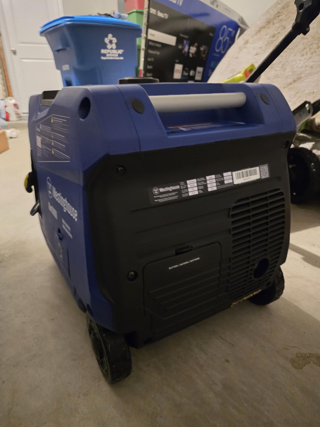 Westinghouse 5000 Peak Watt Super Quiet Portable Inverter Generator, Remote Electric Start with Auto Choke, Wheel & Handle Kit, RV Ready, Gas Powered, Parallel Capable customer photo 1