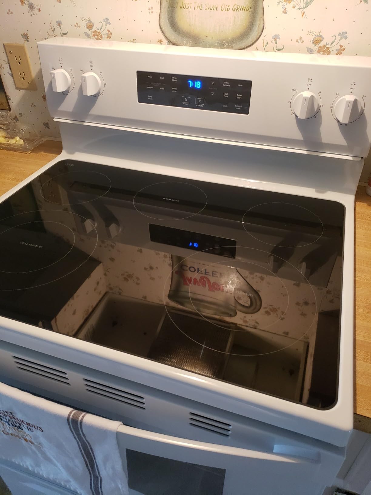 Weiman Cooktop Cleaner Spray for Daily Use, Streak & Residue Free, Non-Abrasive Formula, 2 Pack with Micro Towel - Customer Photo 1