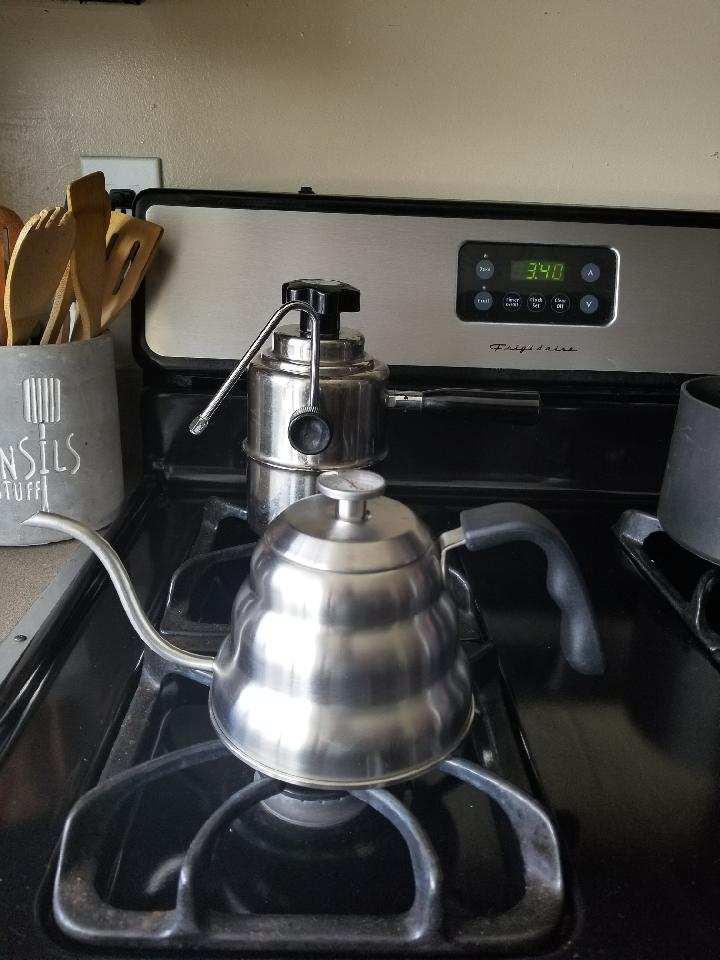 Barista Warrior Gooseneck Kettle with Built-In Thermometer for Pour Over Coffee & Tea - 1L Stainless Steel Kettle Stovetop Safe with Precision Spout - Stainless Steel (silver) - Customer Photo 2