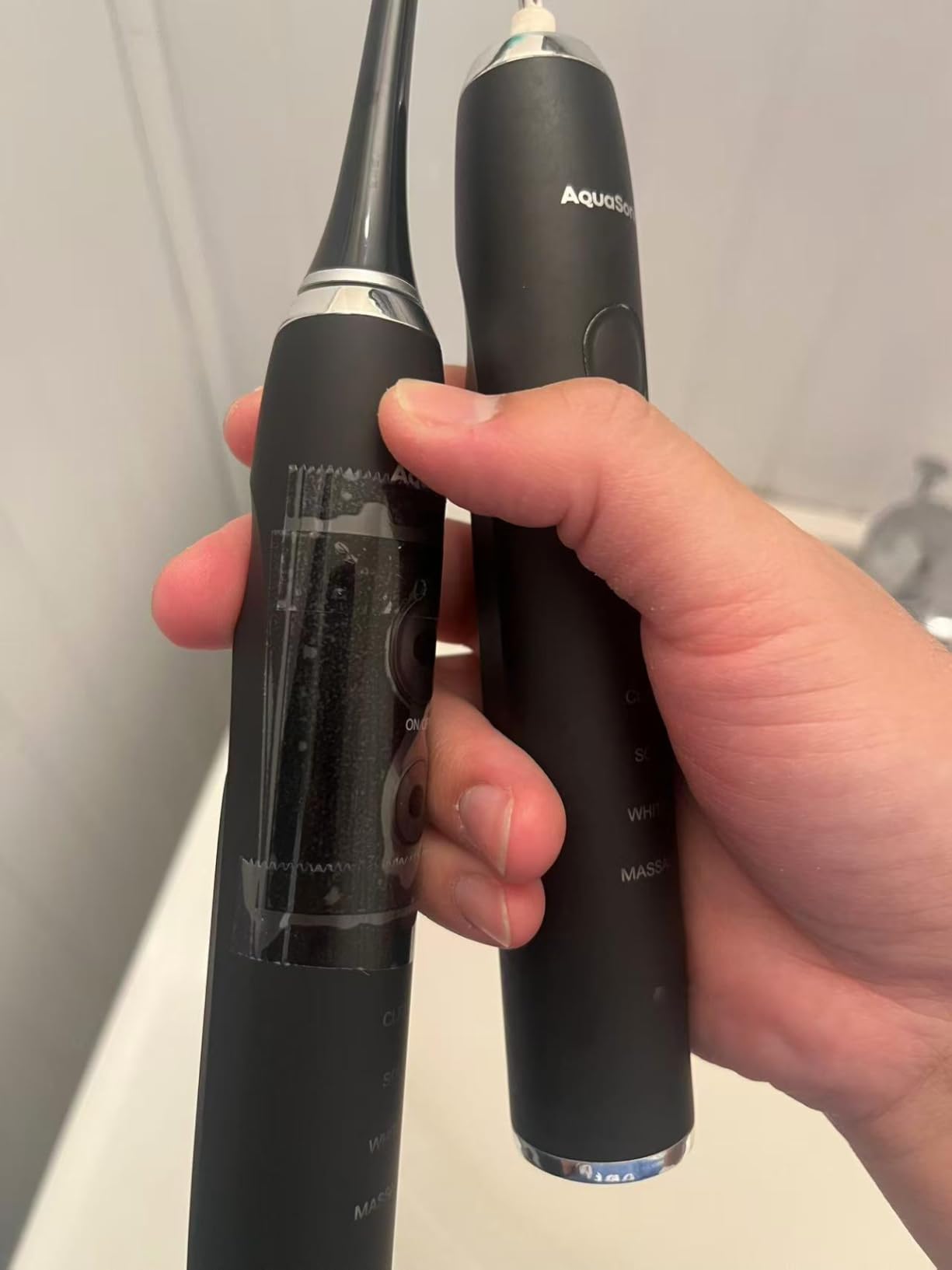 Aquasonic Black Series Ultra Whitening Toothbrush - ADA Accepted Electric Toothbrush- 8 Brush Heads & Travel Case - 40,000 VPM Electric Motor & Wireless Charging - 4 Modes w Smart Timer customer photo 2