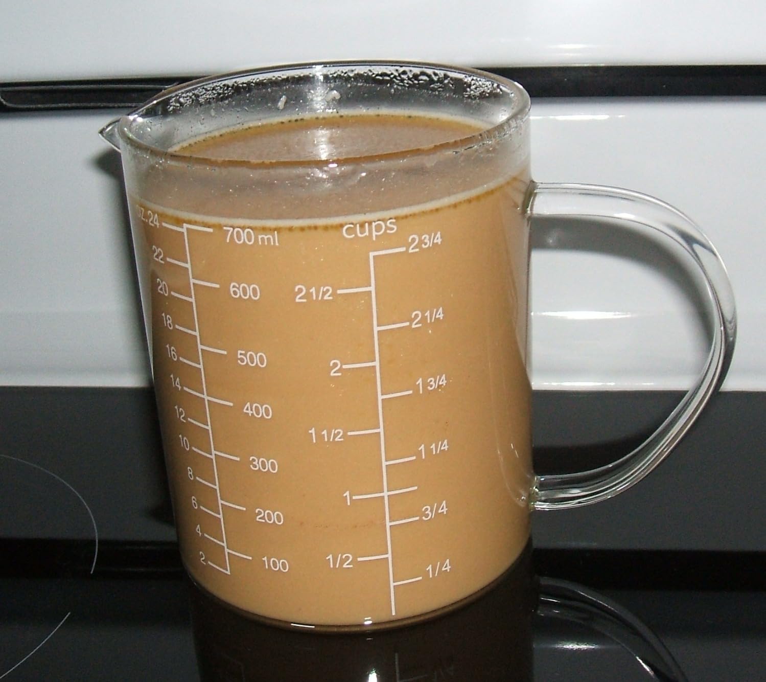 77L Glass Measuring Cup, [Insulated handle, V-Shaped Spout], High Borosilicate Glass Measuring Cup for Kitchen or Restaurant, Easy To Read, 500 ML (0.5 Liter, 2 Cup) - Customer Photo 1