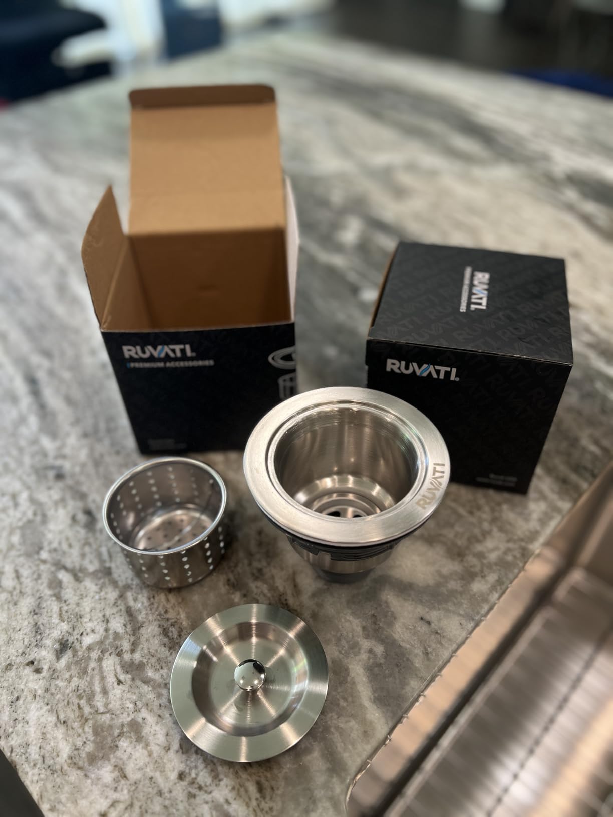 Ruvati 33-inch Low-Divide Undermount Tight Radius 60/40 Double Bowl 16 Gauge Stainless Steel Kitchen Sink - RVH7419 Customer Review Ruvati 33-inch Low-Divide Undermount Tight Radius 60/40 Double Bowl 16 Gauge Stainless Steel Kitchen Sink - RVH7419 - Customer Photo 1