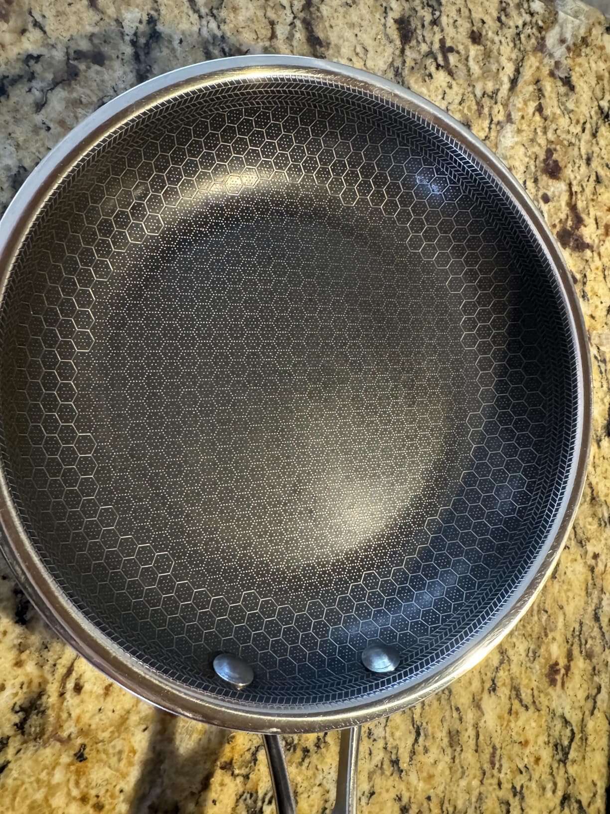 Bar Keepers Friend Cookware Cleanser & Polish (2 x 12 oz) Stainless Steel Cleaner & Degreaser for Pots, Pans, Bakeware & Grills - Removes Sticky Residue, Rust Stains & Lime Deposits Customer Review Bar Keepers Friend Cookware Cleanser & Polish (2 x 12 oz) Stainless Steel Cleaner & Degreaser for Pots, Pans, Bakeware & Grills - Removes Sticky Residue, Rust Stains & Lime Deposits - Customer Photo 4