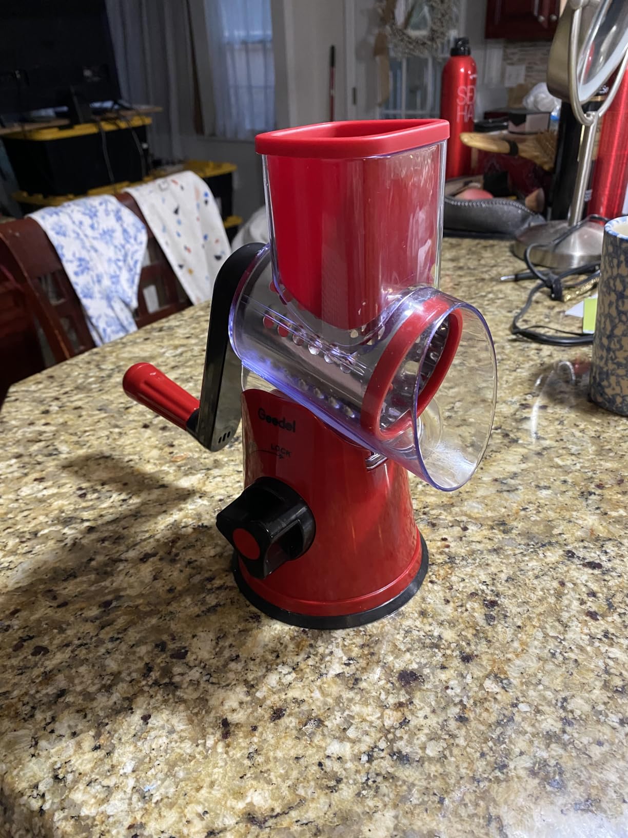 Geedel Rotary Cheese Grater, Kitchen Mandoline Vegetable Slicer with 3 Interchangeable Blades, Easy to Clean Grater for Fruit, Vegetables, Nuts - Customer Photo 2