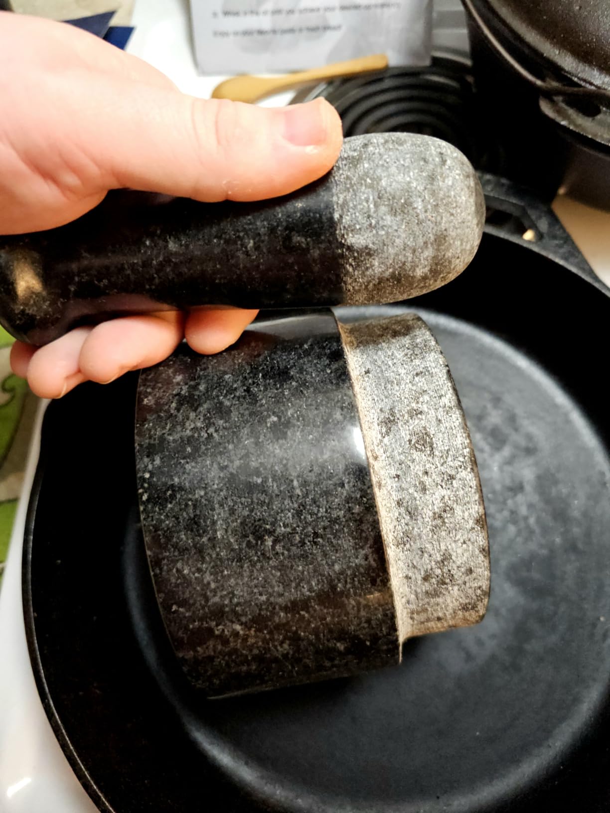 Laevo White Marble Mortar and Pestle Set - Heavy Duty Stone Spice Grinder - 2.1 Cup Capacity, 5.5-Inch Reversible Mortar and Pestle Set for Guacamole, Pesto, Spices - Large - Customer Photo 1