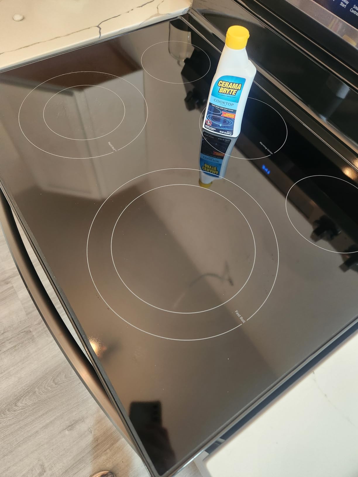 Cerama Bryte Combo Kit Pads & Removes Tough Stains Cooktop and Stove Top Cleaner for Glass - Ceramic Surfaces, 10 Ounces - Customer Photo 5
