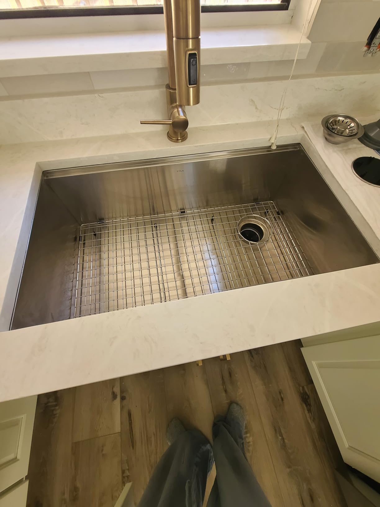 KRAUS Kore 32-Inch Undermount Workstation 16 Gauge Single Bowl Stainless Steel Kitchen Sink with Accessories, KWU110-32 Customer Review KRAUS Kore 32-Inch Undermount Workstation 16 Gauge Single Bowl Stainless Steel Kitchen Sink with Accessories, KWU110-32 - Customer Photo 4