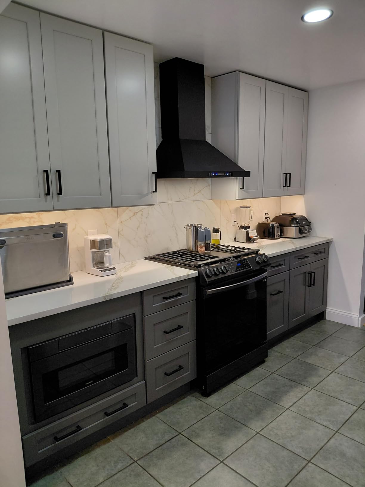 IKTCH 30-inch Wall Mount Range Hood 900 CFM Ducted/Ductless Convertible, Kitchen Chimney Vent Stainless Steel with Gesture Sensing & Touch Control Switch Panel, 2 Pcs Adjustable Lights(IKP02-30'') - Customer Photo 1