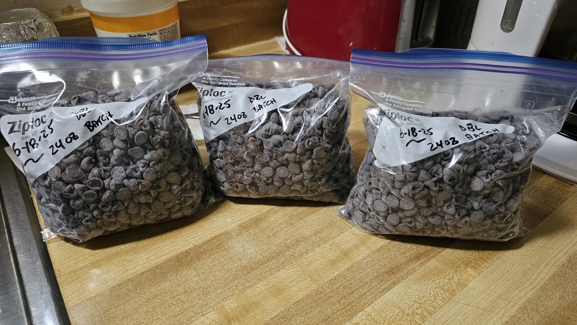 Wevac Vacuum Sealer Bags 11x50 Rolls 2 pack for Food Saver, Seal a Meal, Weston. Commercial Grade, BPA Free, Heavy Duty, Great for vac storage, Meal Prep or Sous Vide Customer Review Wevac Vacuum Sealer Bags 11x50 Rolls 2 pack for Food Saver, Seal a Meal, Weston. Commercial Grade, BPA Free, Heavy Duty, Great for vac storage, Meal Prep or Sous Vide - Customer Photo 5