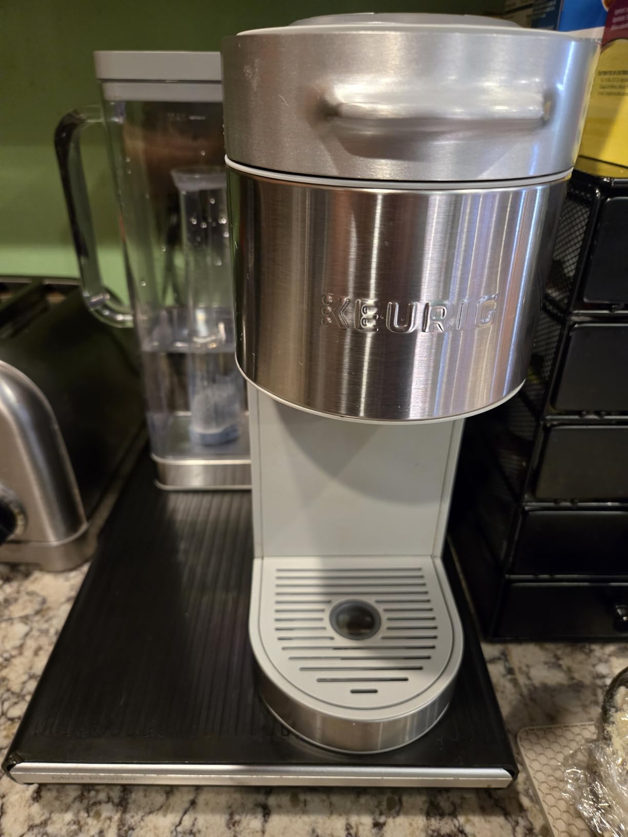 Keurig 3-Month Brewer Maintenance Kit Includes Descaling Solution, Water Filter Cartridges & Rinse Pods, Compatible Classic/1.0 & 2.0 K-Cup Coffee Makers, 7 Count Customer Review Keurig 3-Month Brewer Maintenance Kit Includes Descaling Solution, Water Filter Cartridges & Rinse Pods, Compatible Classic/1.0 & 2.0 K-Cup Coffee Makers, 7 Count - Customer Photo 2