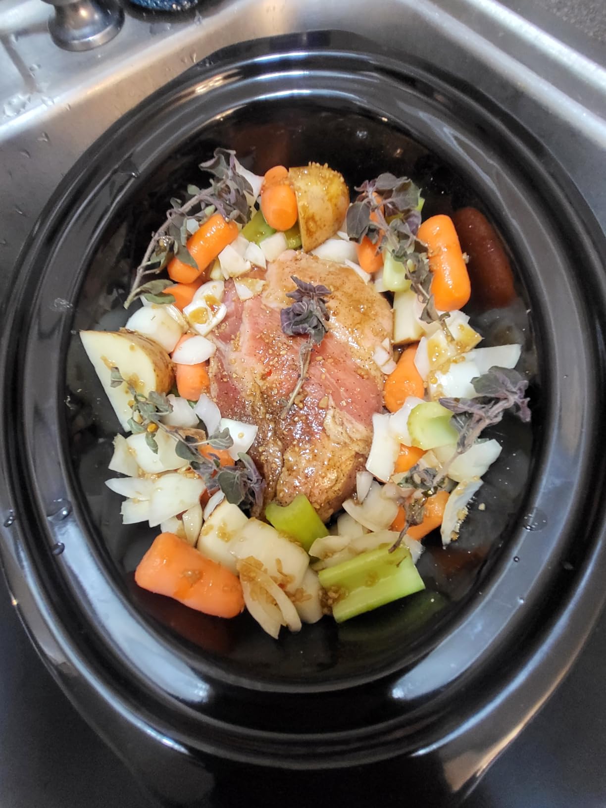 Hamilton Beach 6-Quart Slow Cooker with 3 Cooking Settings, Dishwasher-Safe Stoneware Crock & Glass Lid, Silver (33665G) customer photo 2