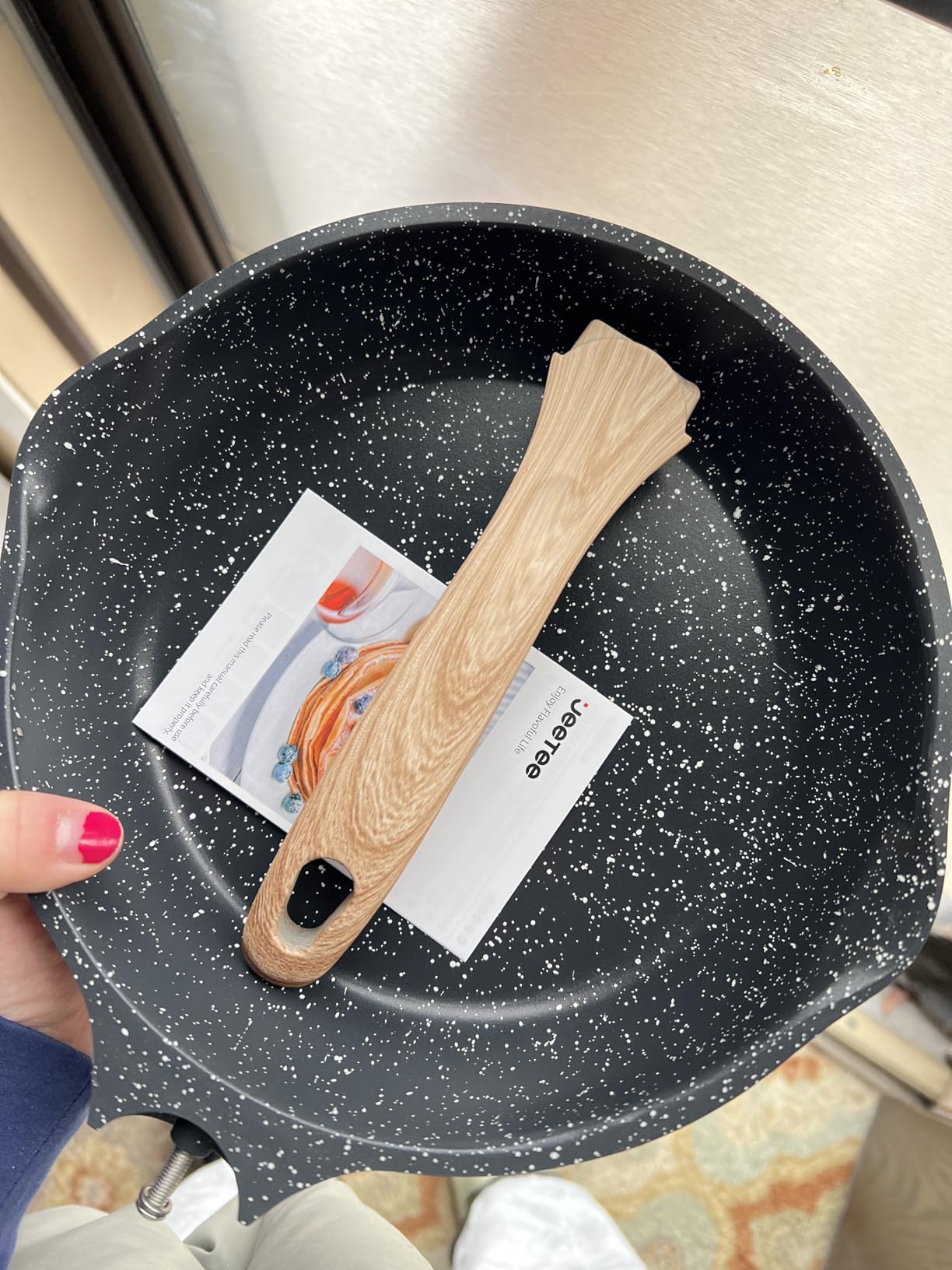 JEETEE 8 Inch Nonstick Frying Pan, Stone Coating Cookware, Nonstick Omelette Pan with Heat-Resistant Handle, Compatible with All Stoves (Grey) - Customer Photo 4