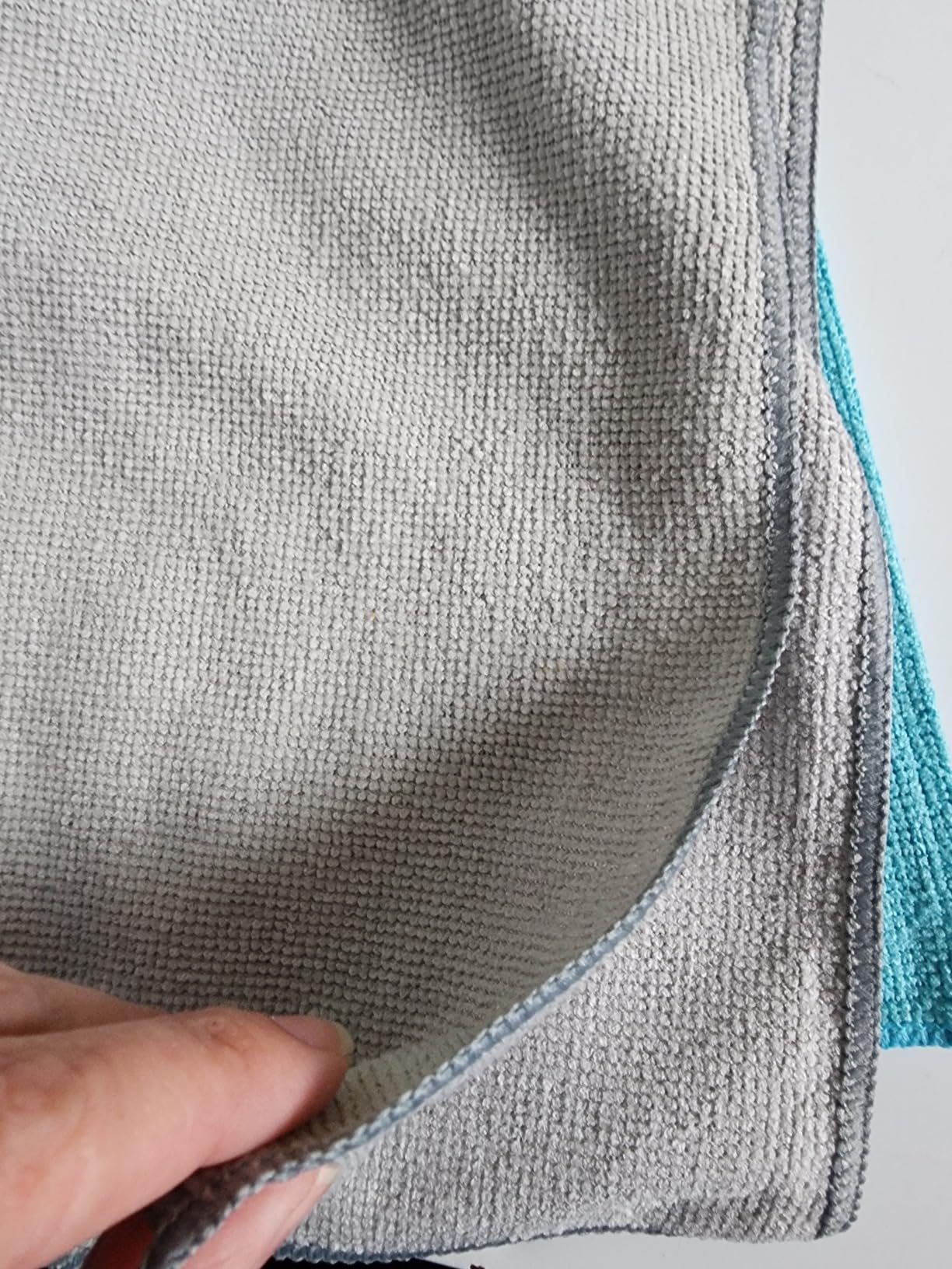 FIXSMITH Microfiber Cleaning Cloth - Pack of 8, Size: 12 x 16 in, Multi-Functional Cleaning Towels, Highly Absorbent Cleaning Rags, Lint-Free, Streak-Free Cleaning Cloths for Car Kitchen Home - Customer Photo 2