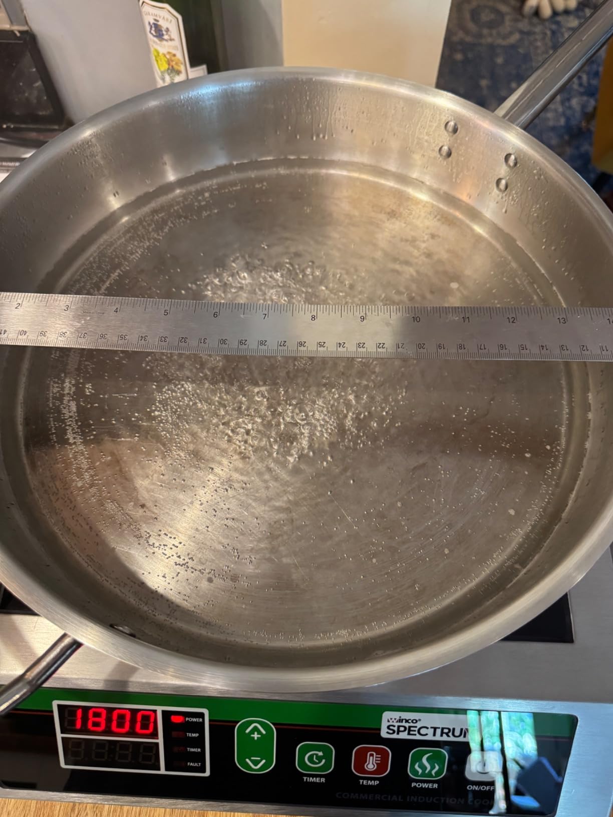 Winco EICS-18 Commercial-Grade Portable Induction Cooktop Burner, 1800 W, 120V Customer Review Winco EICS-18 Commercial-Grade Portable Induction Cooktop Burner, 1800 W, 120V - Customer Photo 1