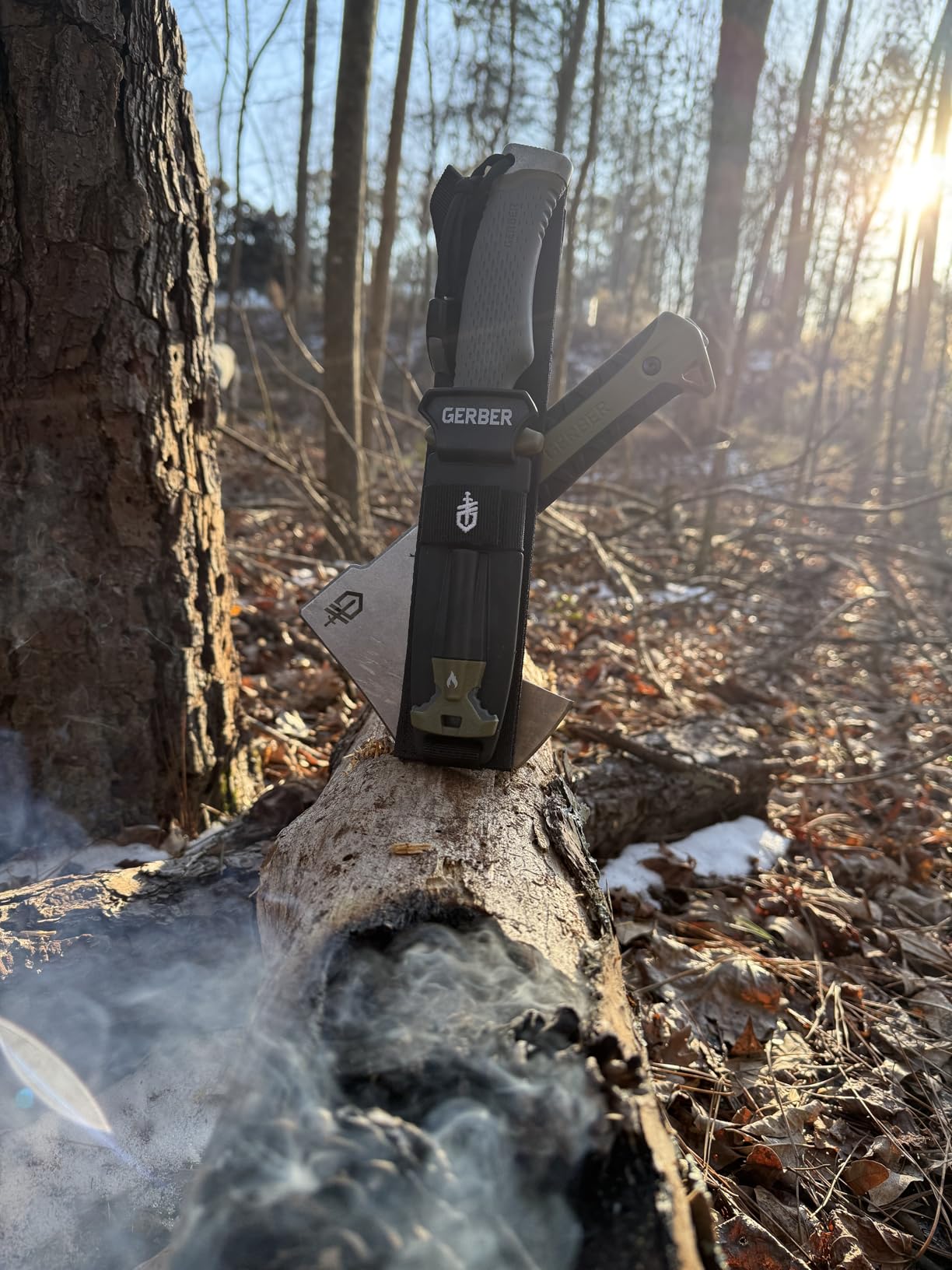 Gerber Gear Ultimate Survival Knife, Fixed Blade Knife with Combo Edge, includes Fire Starter Edge and Ferro Rod, Whistle, Sheath with Integrated Sharpener - Bushcraft, Hunting and Camping Tool customer photo 1