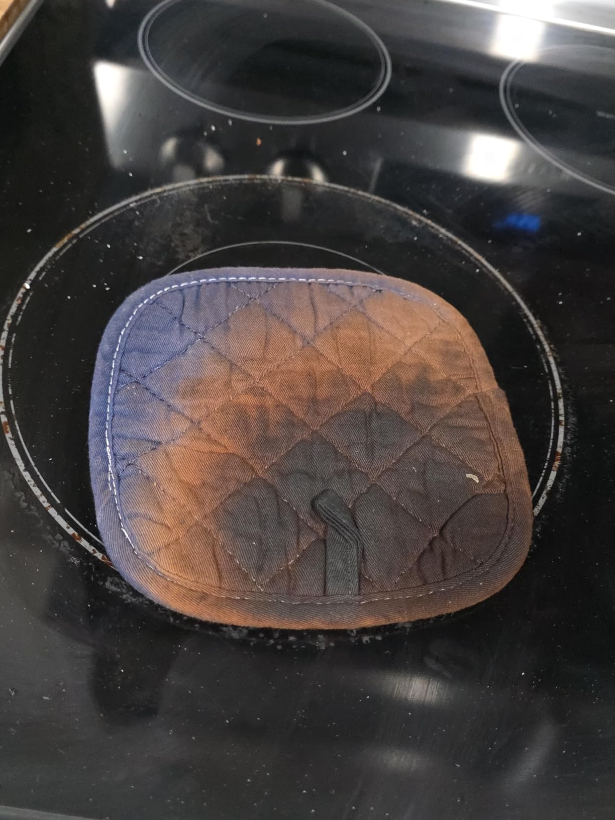 KEGOUU Oven Mitts and Pot Holders 6pcs Set, Kitchen Oven Glove High Heat Resistant 500 Degree Extra Long Oven Mitts and Potholder with Non-Slip Silicone Surface for Cooking (Grey) - Customer Photo 1