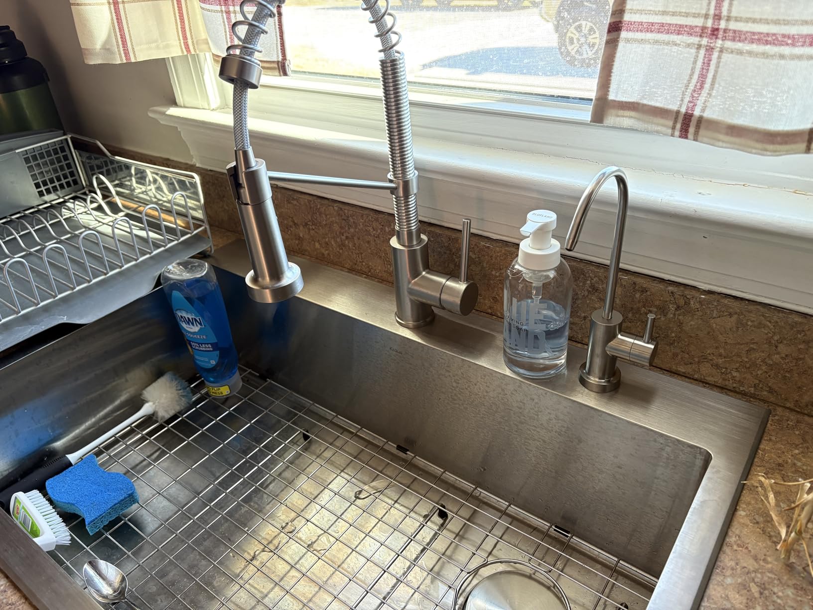 Waterdrop 10UB Under Sink Water Filter, Under Sink Water Filtration System for 11K Gallons, NSF/ANSI 42 Certified, Reduces PFAS, PFOA/PFOS, Lead, Under Sink Water Filter with Faucet customer photo 1