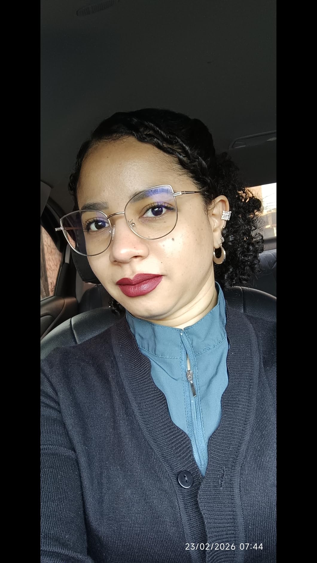 Neutrogena Clear Face Sunscreen Lotion for Acne-Prone Skin, Broad Spectrum SPF 50, Sunscreen for Face & Oily Skin, Oil-,Fragrance- & Oxybenzone-Free, Water Resistant, Matte, Unscented, 3 Fl Oz customer photo 2